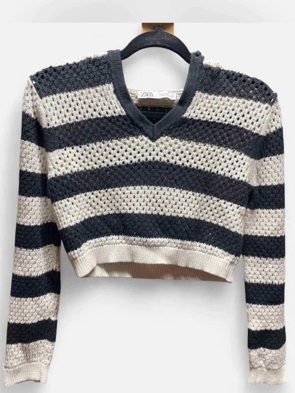 Zara Striped Cropped V-Neck Open Knit Sweater — Black & Cream